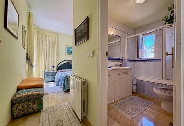 3 bedroom Villa for sale in Villamartin, Orihuela with pool - € 435,000 (Ref: 9201672)