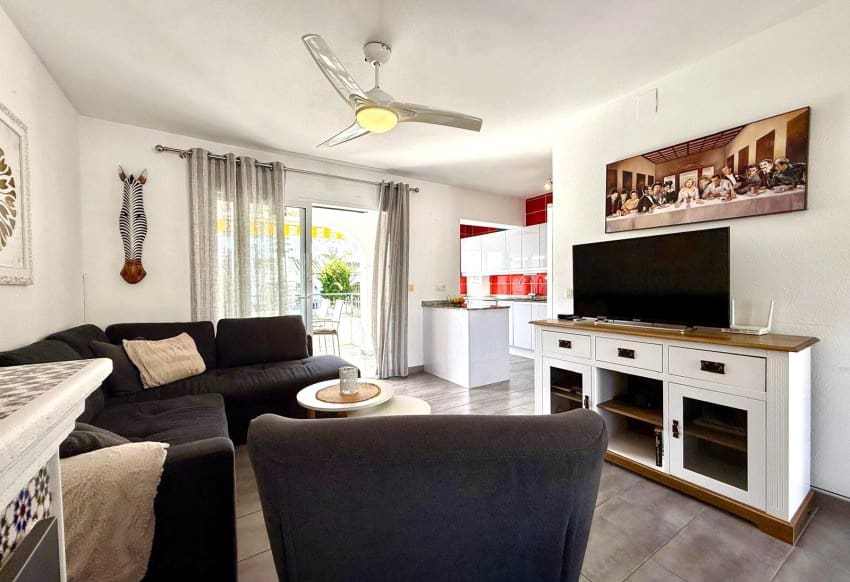 3 quarto Moradia para venda em Villamartin com piscina - 319 000 € (Ref: 9327019)