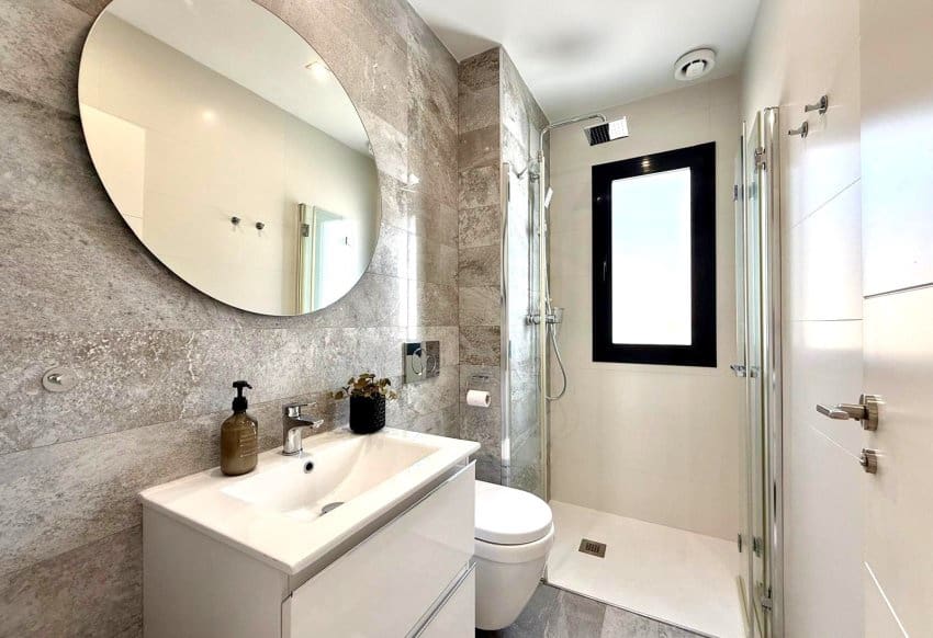 3 makuuhuone Huvila myytävänä paikassa Orihuela Costa mukana uima-altaan - 449 900 € (Ref: 9329841)