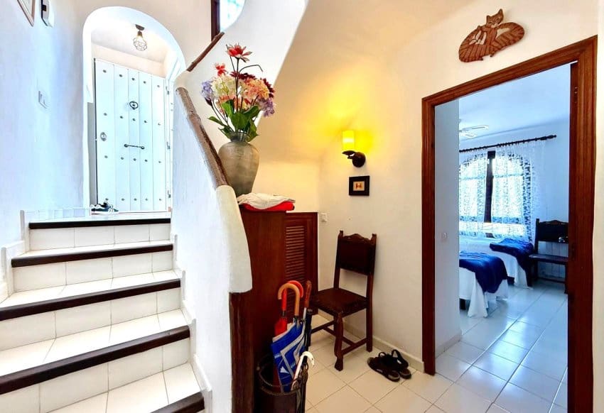 3 bedroom Villa for sale in Villamartin - € 449,000 (Ref: 9360321)