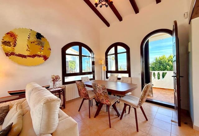 3 bedroom Villa for sale in Villamartin, Orihuela - € 449,000 (Ref: 9360321)