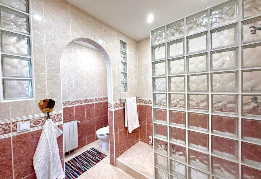 3 bedroom Villa for sale in Villamartin - € 449,000 (Ref: 9360321)