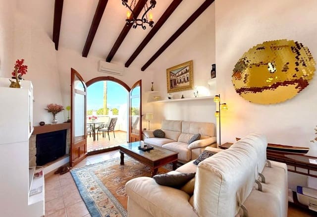 3 bedroom Villa for sale in Villamartin, Orihuela - € 449,000 (Ref: 9360321)