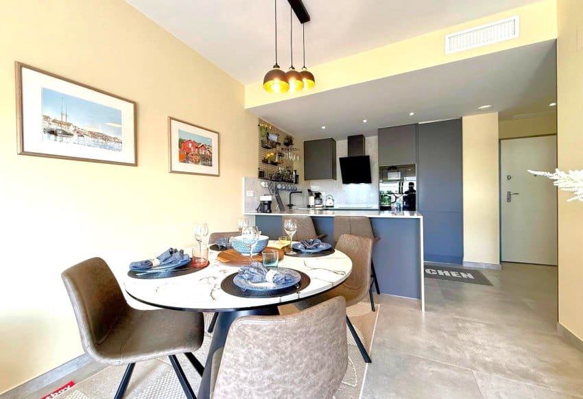 2 bedroom Penthouse for sale in Los Altos with pool - € 330,000 (Ref: 9389995)