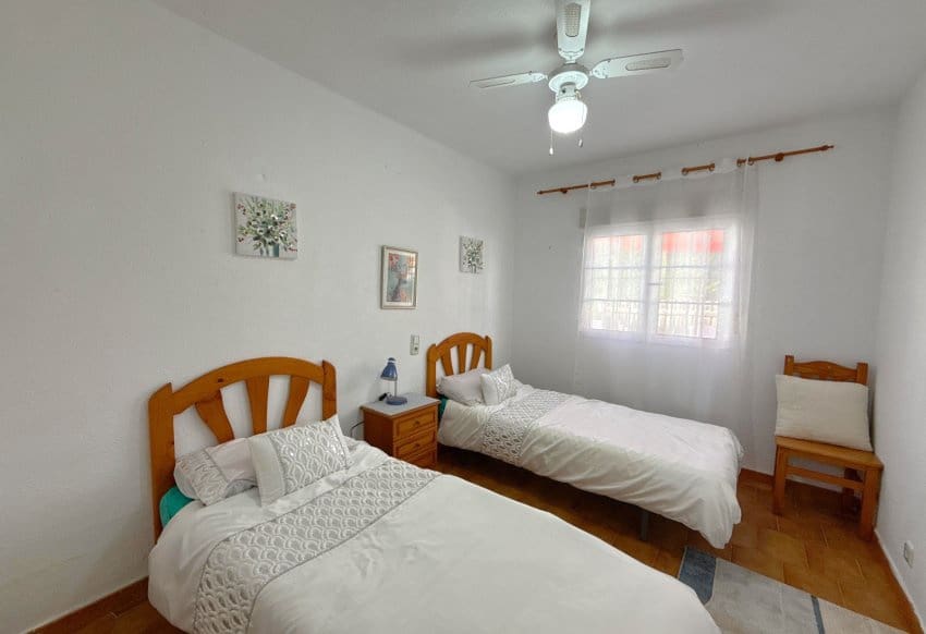 3 bedroom Villa for sale in Villamartin with pool - € 229,950 (Ref: 9432416)