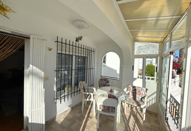 3 soveværelse Villa til salg i Villamartin, Orihuela med swimmingpool - € 229.950 (Ref: 9432416)