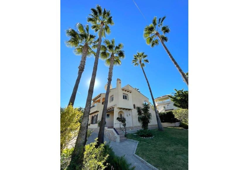 3 quarto Moradia para venda em Orihuela Costa com garagem - 690 000 € (Ref: 9436416)