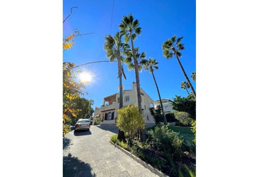 3 quarto Moradia para venda em Orihuela Costa com garagem - 690 000 € (Ref: 9436416)