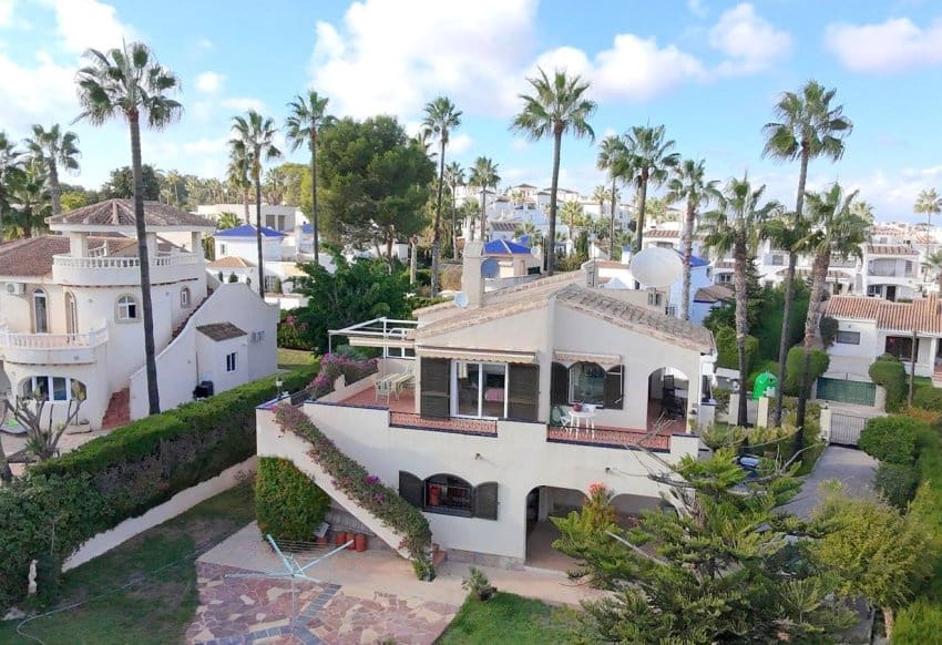 3 quarto Moradia para venda em Orihuela Costa com garagem - 690 000 € (Ref: 9436416)