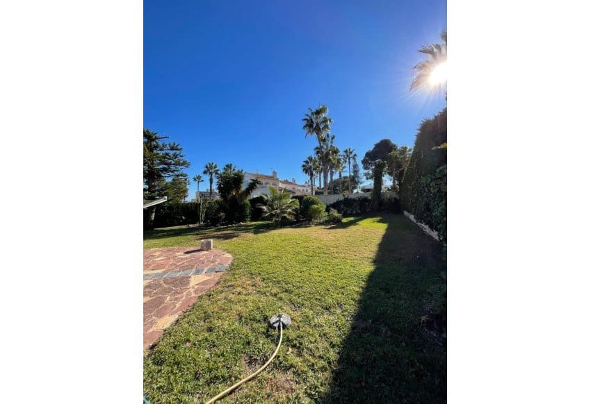 3 quarto Moradia para venda em Orihuela Costa com garagem - 690 000 € (Ref: 9436416)