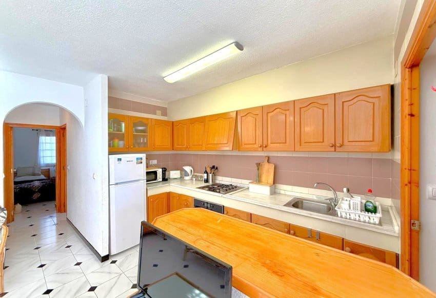 2 bedroom Townhouse for sale in Villamartin with pool - € 199,000 (Ref: 9490021)