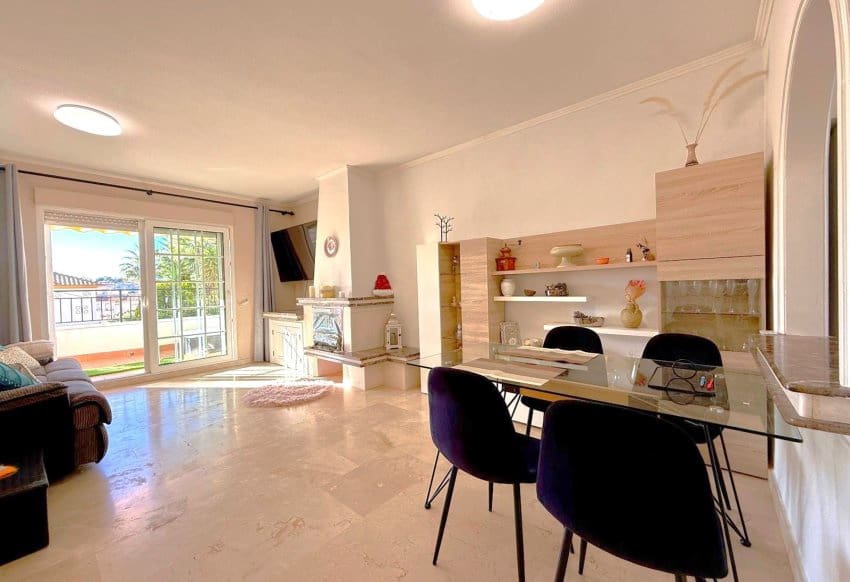 3 bedroom Villa for sale in Villamartin with pool - € 255,000 (Ref: 9492727)