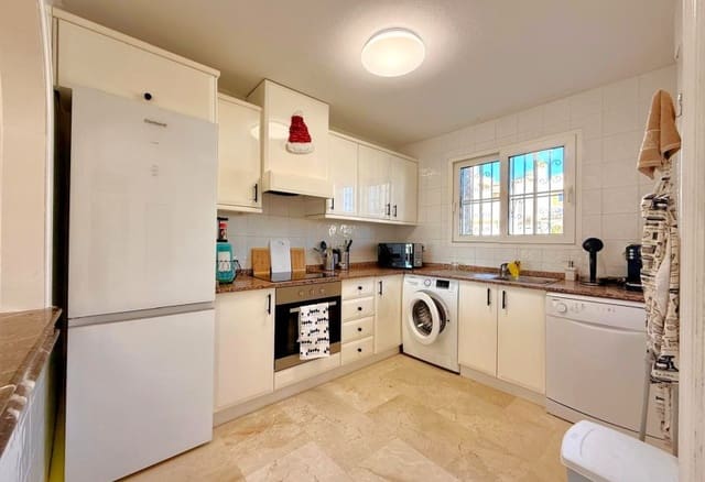 3 slaapkamer Villa te koop in Villamartin, Orihuela met zwembad - € 255.000 (Ref: 9492727)