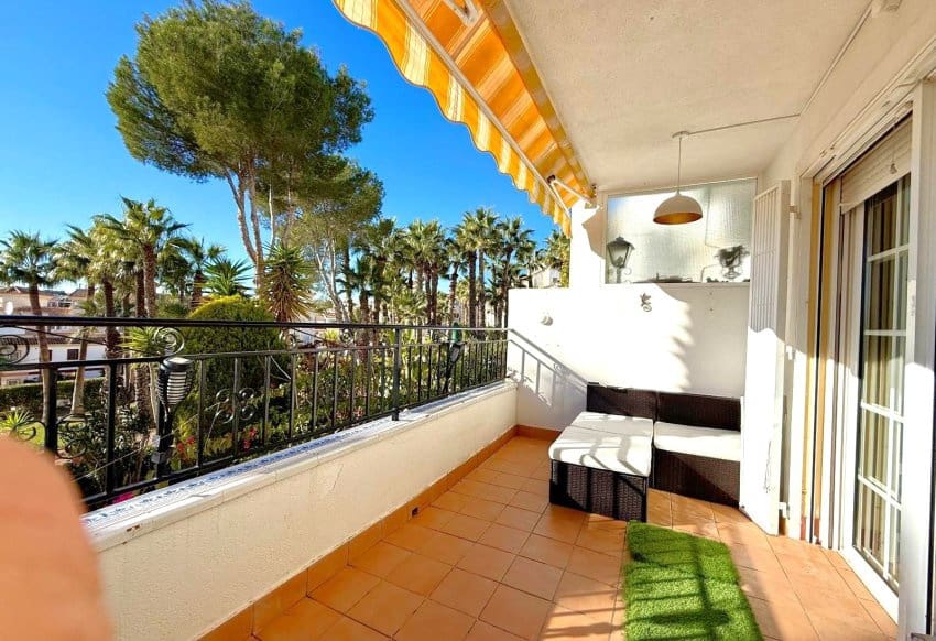 3 bedroom Villa for sale in Villamartin with pool - € 255,000 (Ref: 9492727)