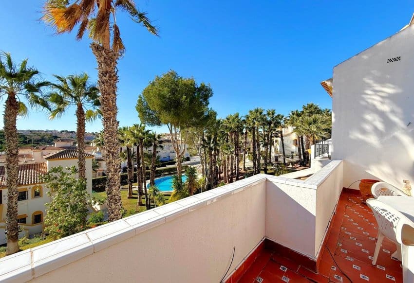 3 bedroom Villa for sale in Villamartin with pool - € 255,000 (Ref: 9492727)