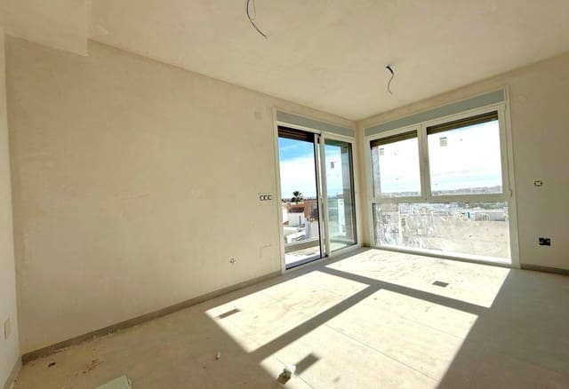 3 slaapkamer Villa te koop in Villamartin, Orihuela met zwembad - € 669.900 (Ref: 9496437)