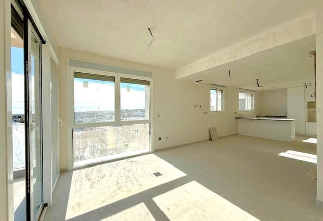 3 slaapkamer Villa te koop in Villamartin, Orihuela met zwembad - € 669.900 (Ref: 9496437)