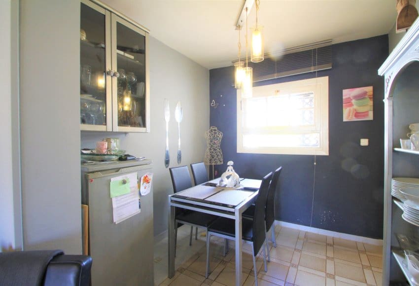 3 chambre Villa/Maison à vendre à Villamartin avec piscine - 295 000 € (Ref: 9535095)