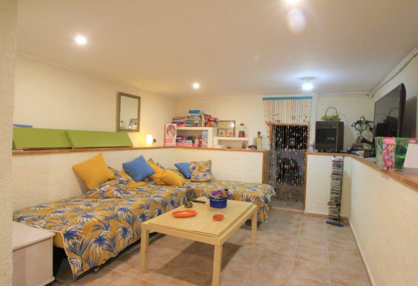 3 chambre Villa/Maison à vendre à Villamartin avec piscine - 295 000 € (Ref: 9535095)