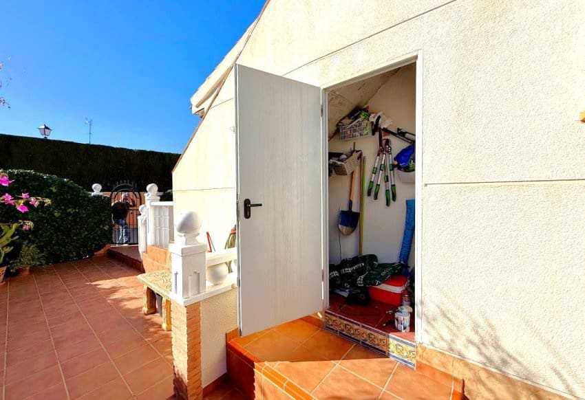 2 Zimmer Haus zu verkaufen in Orihuela Costa mit Pool - 219.000 € (Ref: 9598067)