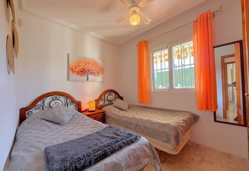 2 Zimmer Haus zu verkaufen in Orihuela Costa mit Pool - 219.000 € (Ref: 9598067)