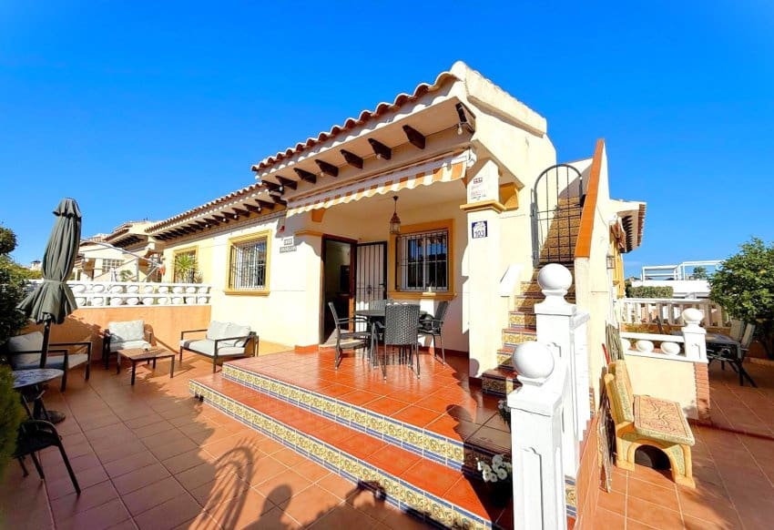 2 Zimmer Haus zu verkaufen in Orihuela Costa mit Pool - 219.000 € (Ref: 9598067)