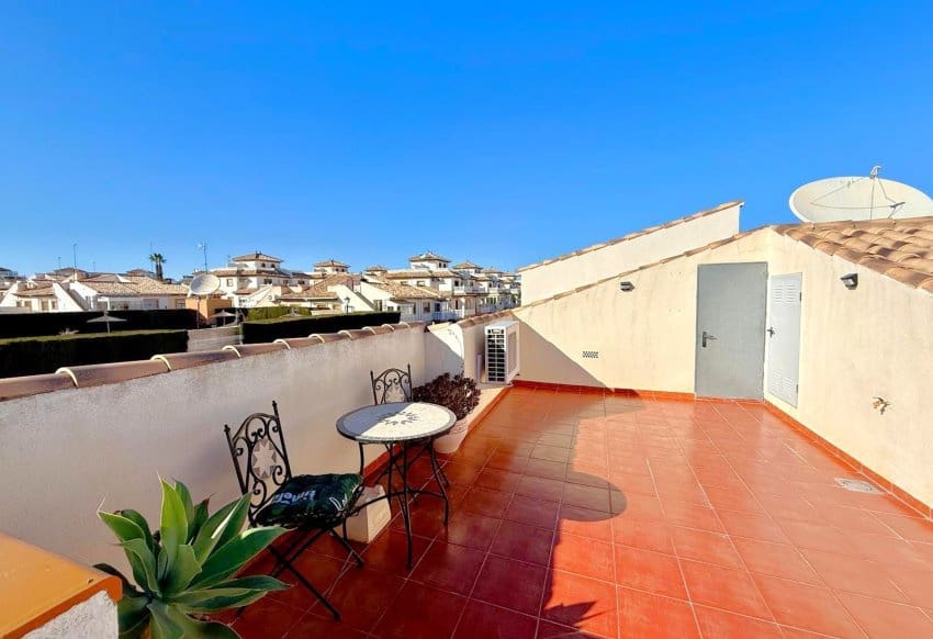 2 Zimmer Haus zu verkaufen in Orihuela Costa mit Pool - 219.000 € (Ref: 9598067)