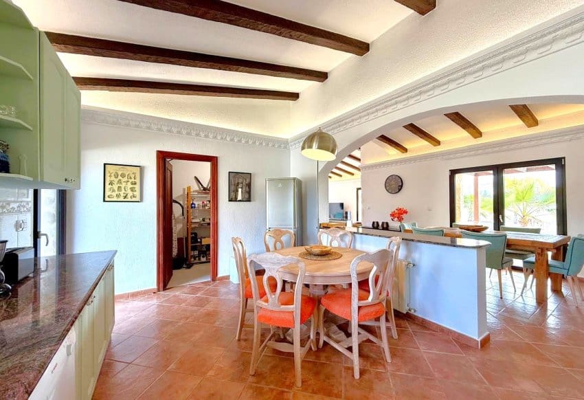 3 soveværelse Villa til salg i San Miguel de Salinas med swimmingpool garage - € 1.290.000 (Ref: 9598164)