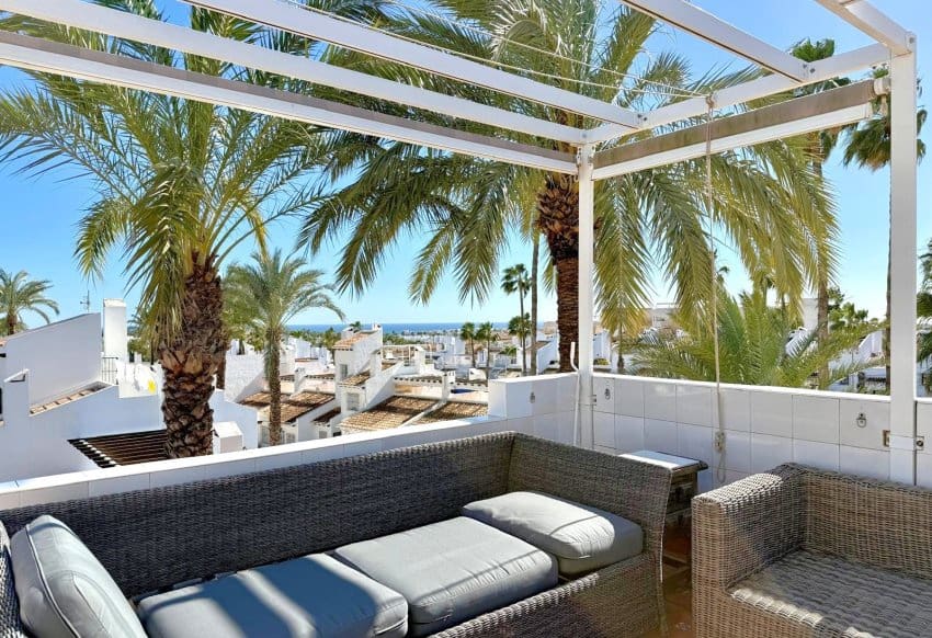 2 bedroom Apartment for sale in Villamartin with pool - € 169,000 (Ref: 9606294)