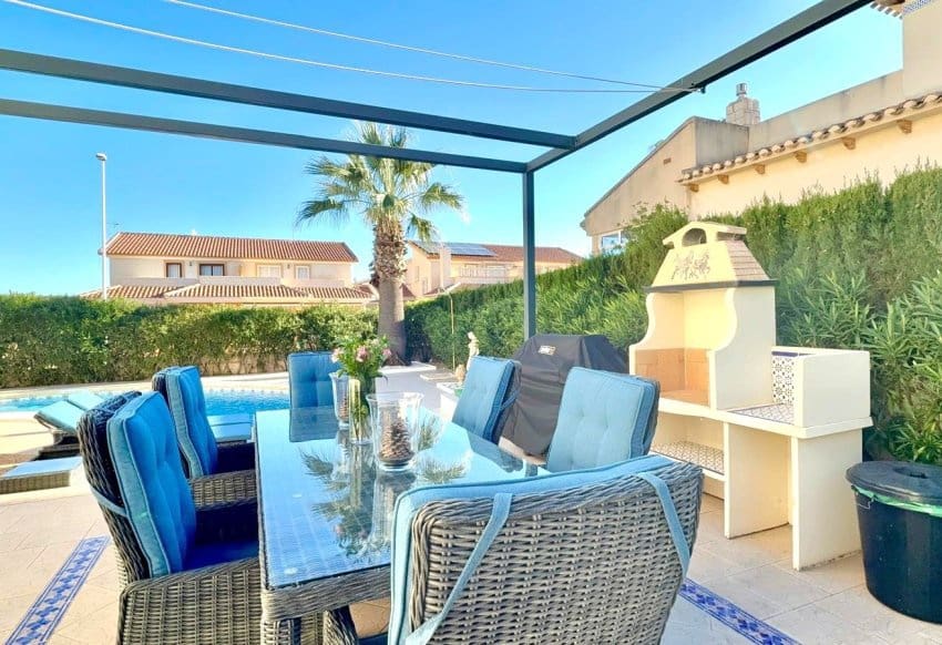 3 soverom Villa til salgs i Los Dolses med svømmebasseng - € 590 000 (Ref: 9618545)