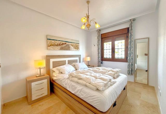 3 makuuhuone Omakotitalo myytävänä paikassa Villamartin, Orihuela mukana uima-altaan - 275 000 € (Ref: 9650598)