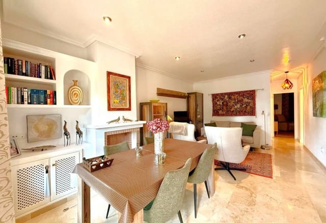 3 makuuhuone Omakotitalo myytävänä paikassa Villamartin, Orihuela mukana uima-altaan - 275 000 € (Ref: 9650598)