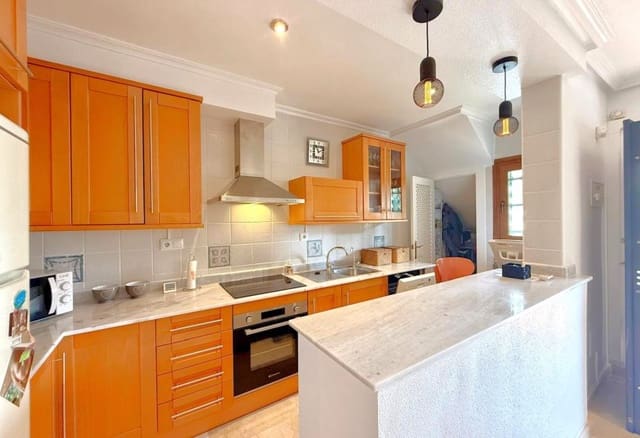 3 makuuhuone Omakotitalo myytävänä paikassa Villamartin, Orihuela mukana uima-altaan - 275 000 € (Ref: 9650598)