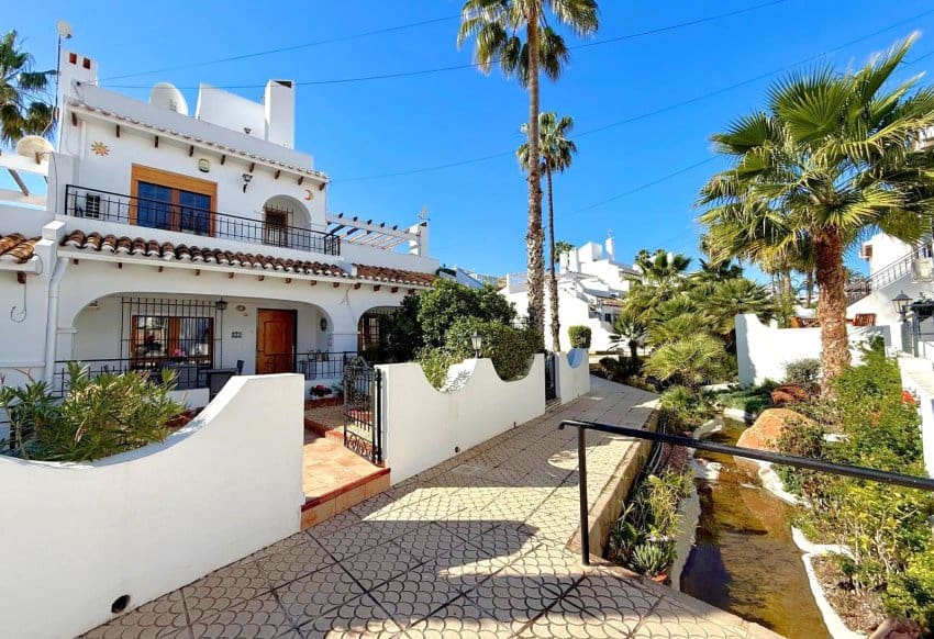 2 camera da letto Casa in vendita in Villamartin con piscina - 225.000 € (Rif: 9665262)