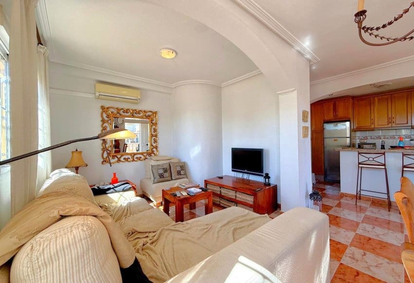 2 Zimmer Haus zu verkaufen in Orihuela Costa mit Pool - 221.000 € (Ref: 9687584)