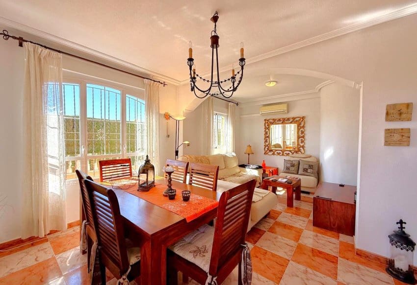 2 Zimmer Haus zu verkaufen in Orihuela Costa mit Pool - 221.000 € (Ref: 9687584)