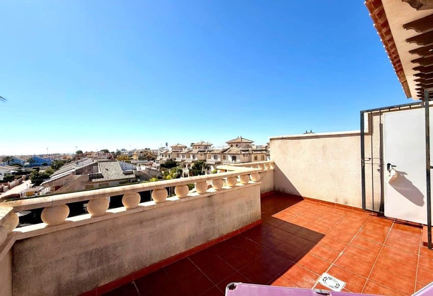 2 Zimmer Haus zu verkaufen in Orihuela Costa mit Pool - 221.000 € (Ref: 9687584)