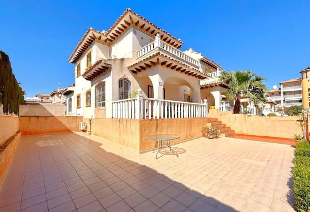 Casa de 2 habitaciones en Lomas de Cabo Roig - Los Dolses, Orihuela en venta con piscina - 221.000 € (Ref: 9687584)