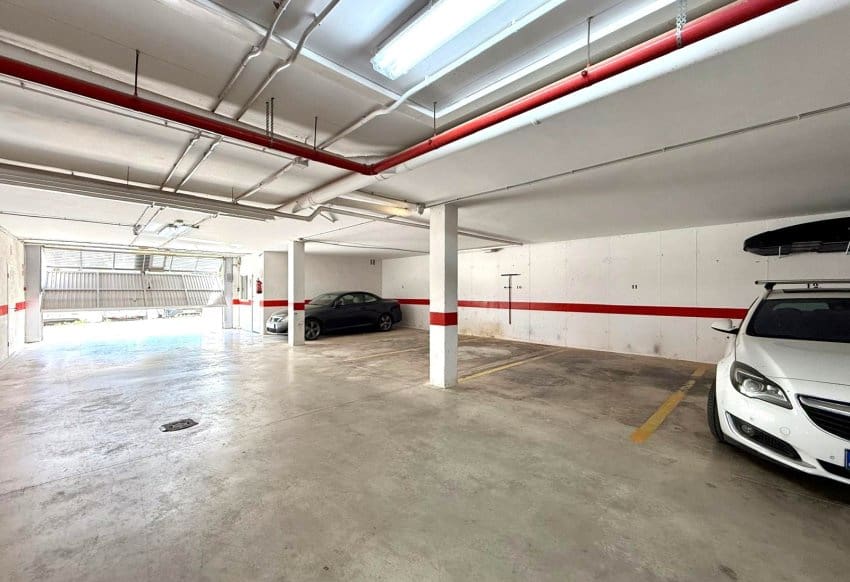 Apartamento de 2 habitaciones en Villamartin en venta con garaje - 245.000 € (Ref: 9750963)