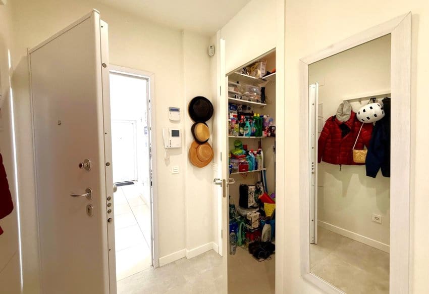 2 soveværelse Lejlighed til salg i Villamartin med swimmingpool - € 319.000 (Ref: 9802745)