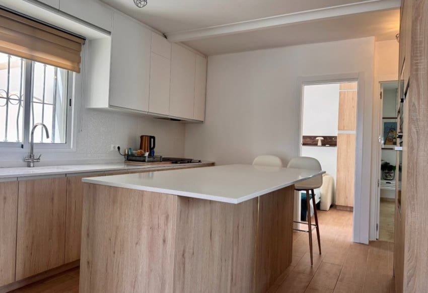 3 bedroom Villa for sale in Villamartin with pool - € 424,900 (Ref: 9804893)