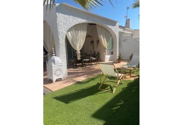 3 slaapkamer Villa te koop in Dehesa de Campoamor, Orihuela met zwembad - € 435.000 (Ref: 9804894)