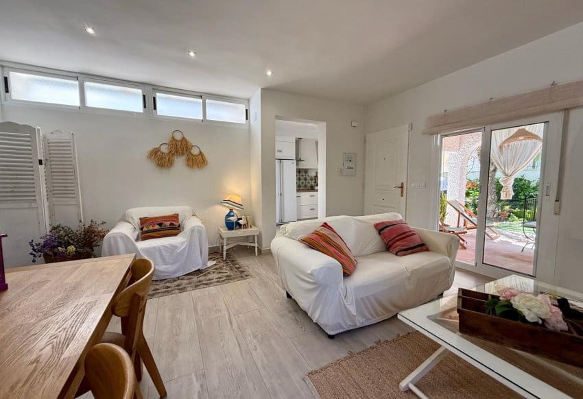3 bedroom Semi-detached Villa for sale in Campoamor with pool - € 435,000 (Ref: 9804894)