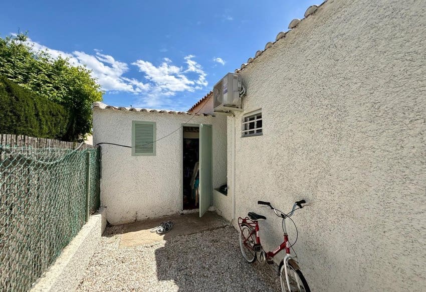 3 bedroom Semi-detached Villa for sale in Campoamor with pool - € 435,000 (Ref: 9804894)