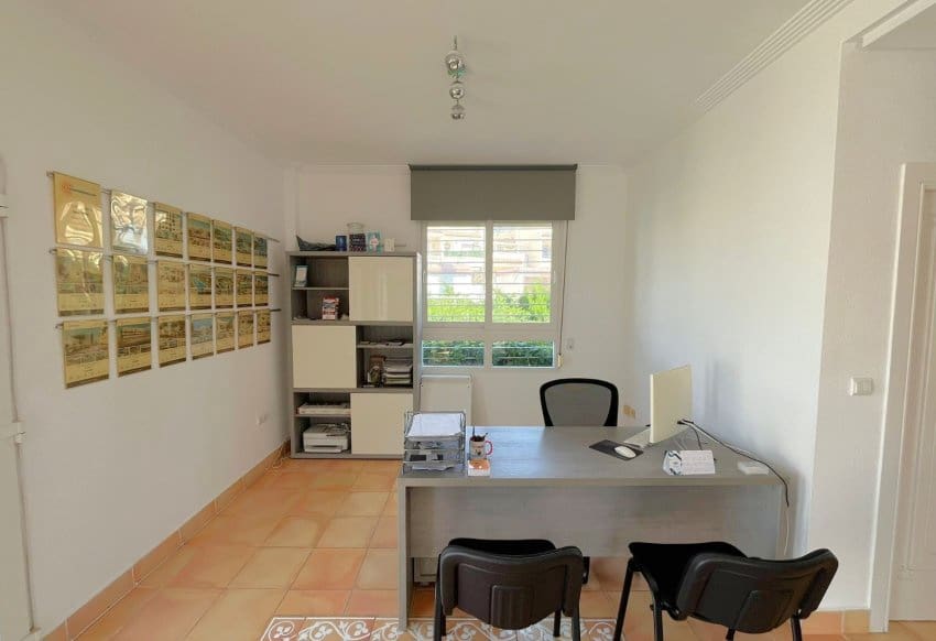 Komercyjne na sprzedaż w Playa Flamenca - 125 000 € (Ref: 9809879)