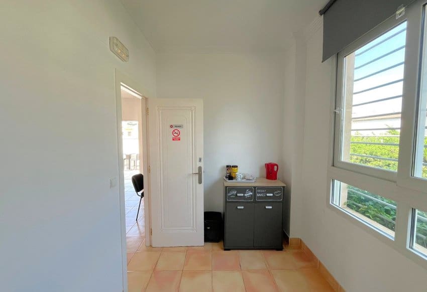 Komercyjne na sprzedaż w Playa Flamenca - 125 000 € (Ref: 9809879)