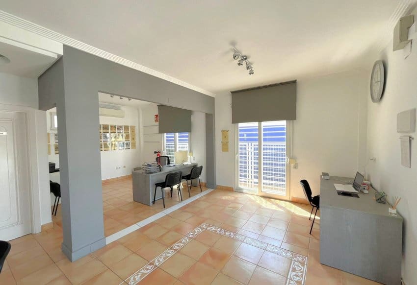Komercyjne na sprzedaż w Playa Flamenca - 125 000 € (Ref: 9809879)