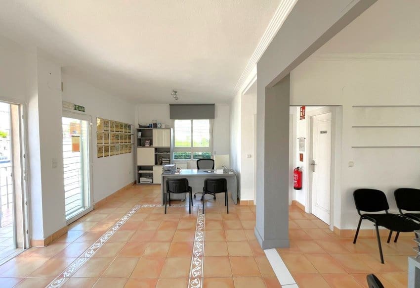 Komercyjne na sprzedaż w Playa Flamenca - 125 000 € (Ref: 9809879)