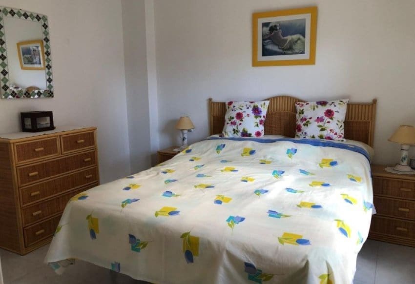 2 sovrum Lägenhet till salu i Playa Flamenca med pool - 319 900 € (Ref: 9897138)