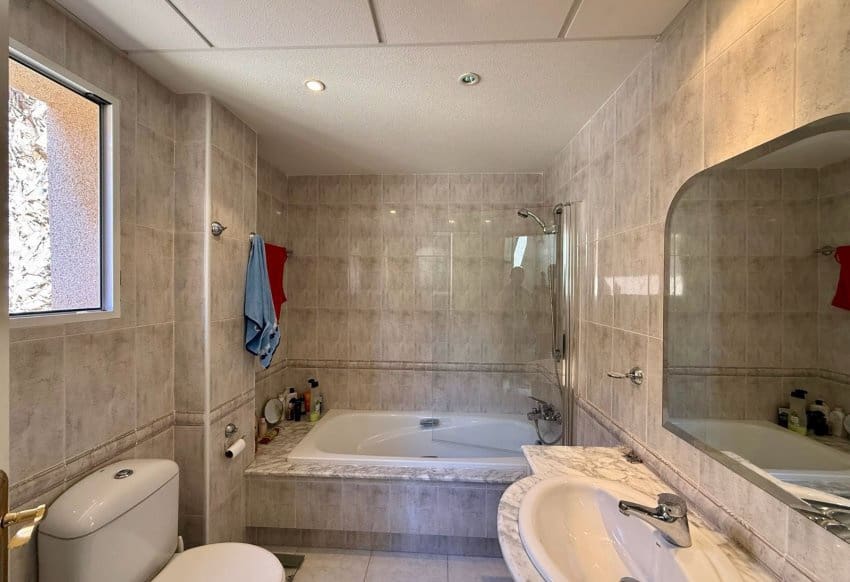 2 sovrum Lägenhet till salu i Playa Flamenca med pool - 319 900 € (Ref: 9897138)